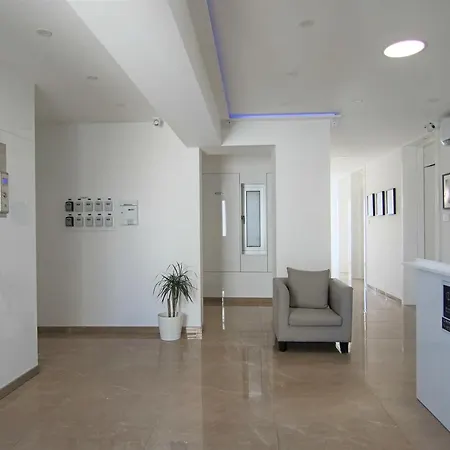 Apartment Phaedrus Living: Luxury 501 Nicosia